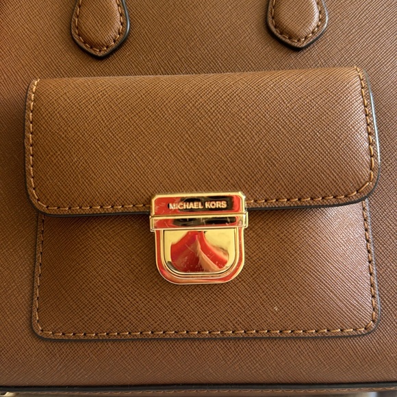 Michael Kors Leather Purse and Wallet - Picture 2 of 9